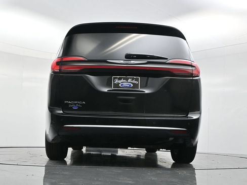 Used 2026 Chrysler Pacifica Select FWD image 46