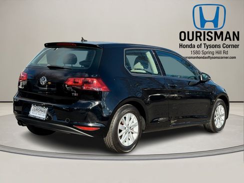 Used 2015 Volkswagen Golf S image 3