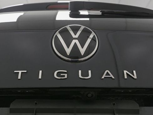 Certified 2024 Volkswagen Tiguan S image 12