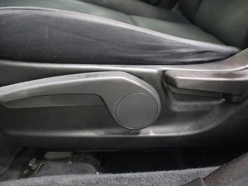 Used 2013 Subaru Impreza 2.0i image 14