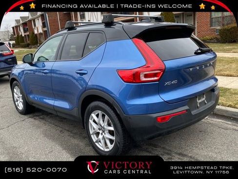 Used 2021 Volvo XC40 T5 R-Design w/ Advanced Package image 6