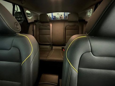 Used 2024 Chevrolet Trax ACTIV w/ Sunroof Package image 30