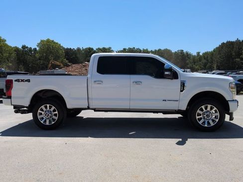 Used 2022 Ford F350 Platinum AWD/4WD image 3
