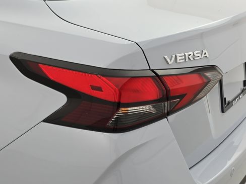 New 2025 Nissan Versa SV w/ Trunk Package FWD image 32