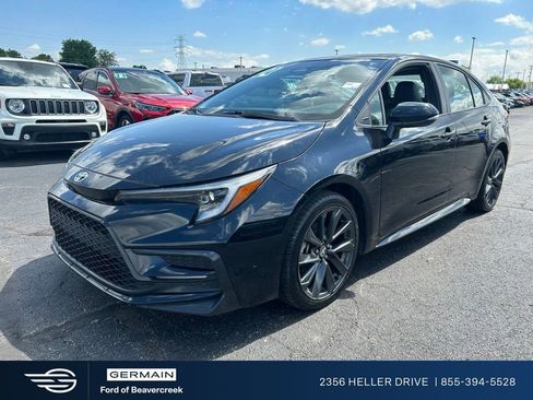 Used 2024 Toyota Corolla XSE FWD image 3