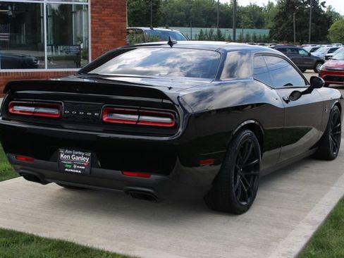Used 2023 Dodge Challenger SRT Hellcat w/ Driver Convenience Group RWD image 35