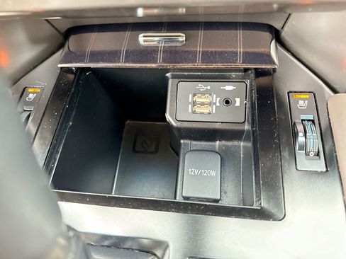 Used 2020 Lexus GX 460 Premium w/ Premium Package AWD/4WD image 37