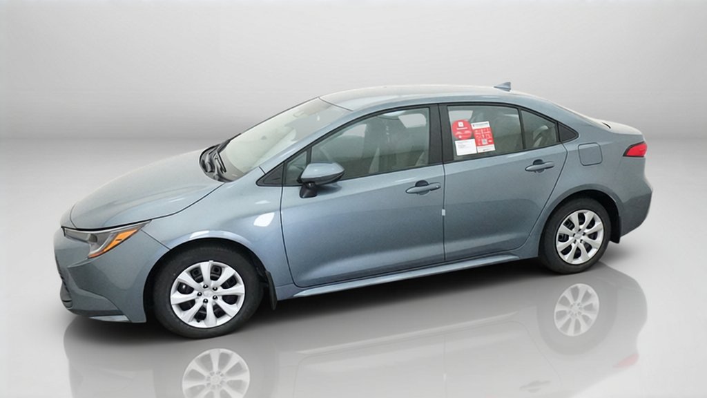 New 2027 Toyota Corolla LE FWD image 3