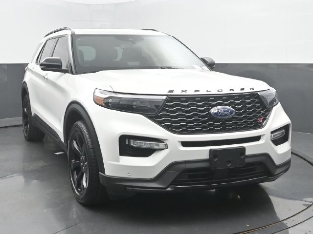 Used 2023 Ford Explorer ST w/ Technology Package AWD/4WD image 8