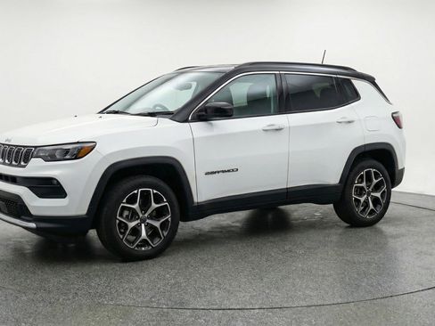 Used 2025 Jeep Compass Limited image 3