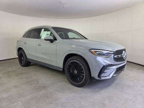 New 2026 Mercedes-Benz GLC 300 image 1