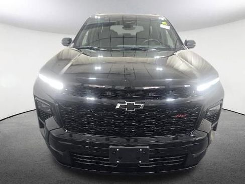 Used 2025 Chevrolet Traverse RS AWD/4WD image 2