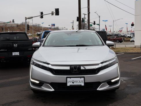 Certified 2018 Honda Clarity Plug-In Hybrid image 2