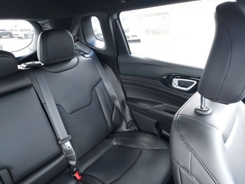 New 2026 Jeep Compass Latitude AWD/4WD image 14