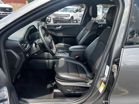 Used 2025 Ford Escape ST-Line Select AWD/4WD image 14