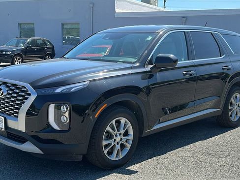 Used 2021 Hyundai Palisade SE AWD/4WD image 2
