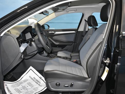New 2026 Volkswagen Jetta SE image 6