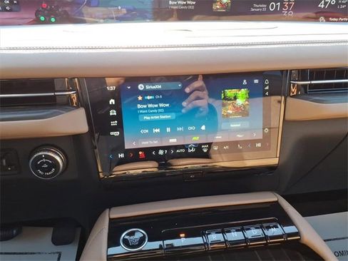 Used 2025 Lincoln Navigator Black Label image 23