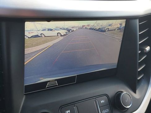 Certified 2021 GMC Acadia SLE w/ Driver Convenience Package image 28