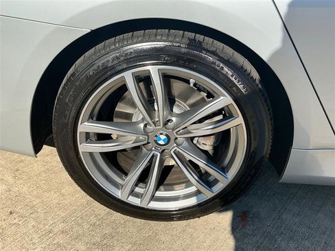 Used 2016 BMW 750i xDrive image 21