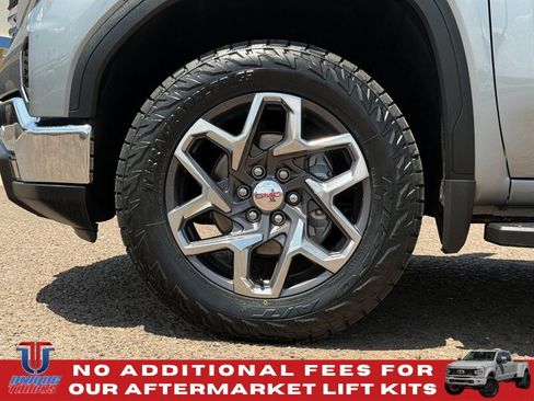 Used 2024 GMC Sierra 1500 SLT w/ SLT Premium Plus Package AWD/4WD image 13