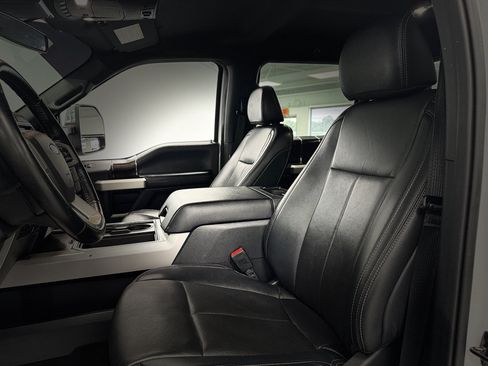 Used 2022 Ford F250 Lariat w/ Lariat Ultimate Package AWD/4WD image 13