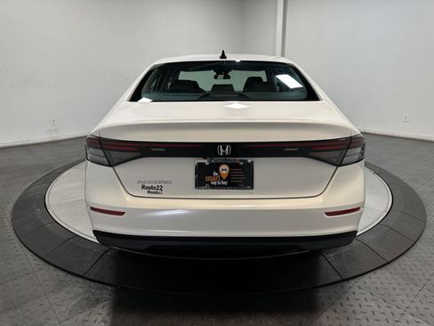 Certified 2025 Honda Accord SE image 11