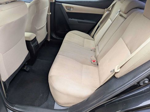 Used 2015 Toyota Corolla LE FWD image 17