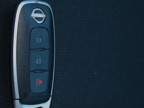 Used 2026 Nissan Rogue S image 31