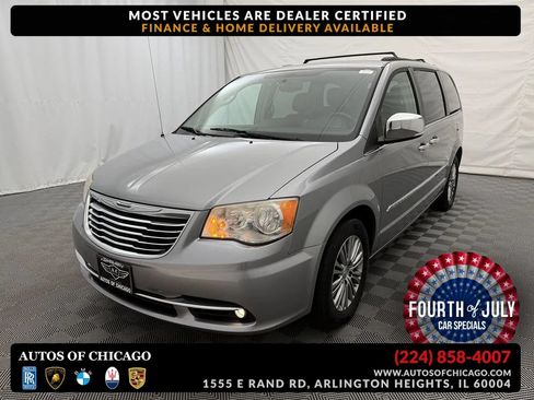 Used 2013 Chrysler Town & Country Touring-L w/ Driver Convenience Group FWD image 1