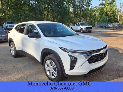 Used 2024 Chevrolet Trax LS w/ Driver Confidence Package