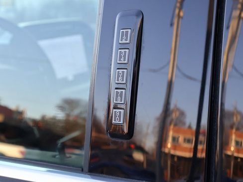 Used 2021 Ford F150 King Ranch image 25