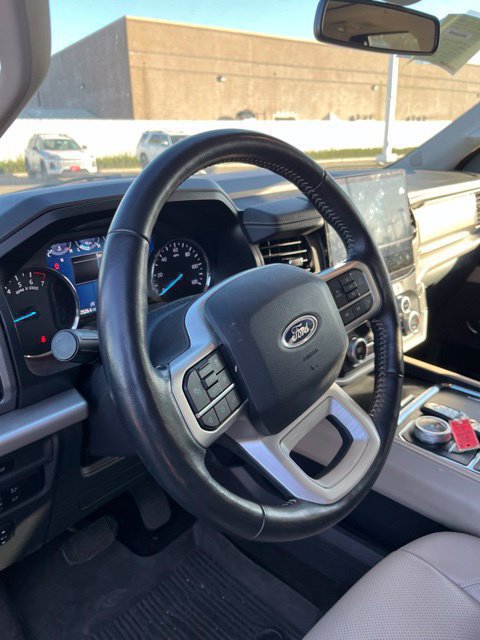 Used 2022 Ford Expedition Max XLT AWD/4WD image 14