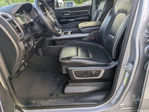 Used 2024 RAM 1500 Laramie image 14