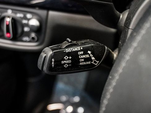 Used 2017 Audi A8 L 4.0T w/ Driver Assistance Package image 24