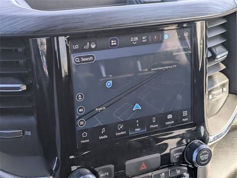 Used 2024 RAM 1500 Laramie image 19