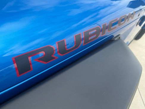 Certified 2025 Jeep Gladiator Rubicon image 32