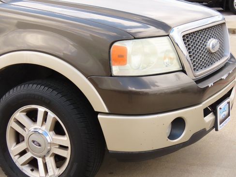 Used 2008 Ford F150 Lariat image 6
