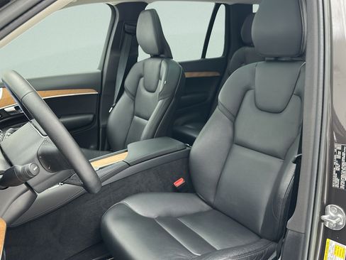 Used 2023 Volvo XC90 B6 Plus w/ Protection Package AWD/4WD image 14