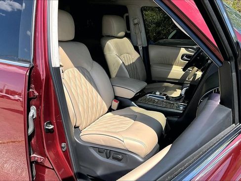 Used 2022 Nissan Armada Platinum w/ Captain's Chairs Package RWD image 9