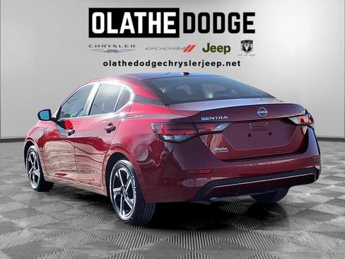 Used 2024 Nissan Sentra SV image 3