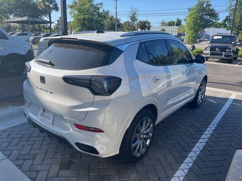 Used 2025 Buick Encore GX Avenir w/ Avenir Convenience Package image 5