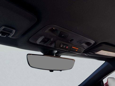 Used 2019 Chevrolet Camaro SS image 31