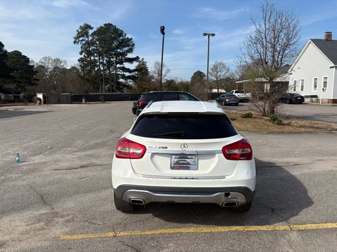 Used 2019 Mercedes-Benz GLA 250 image 5