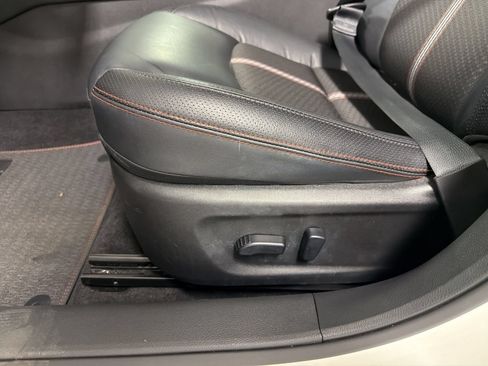 Used 2024 Nissan Altima 2.5 SR FWD image 14