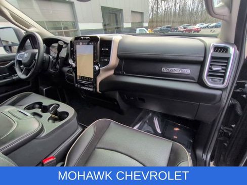 Used 2024 RAM 2500 Laramie image 30