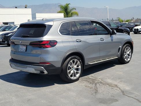 Used 2024 BMW X5 sDrive40i w/ Parking Assistance Package RWD image 3