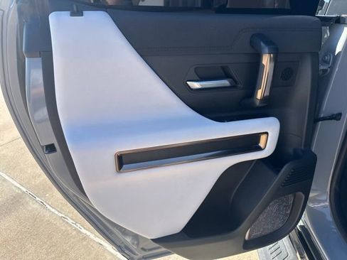 Used 2024 GMC Hummer EV 2X image 22