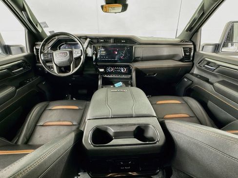 Used 2024 GMC Sierra 2500 AT4 w/ AT4 Premium Plus Package AWD/4WD image 32