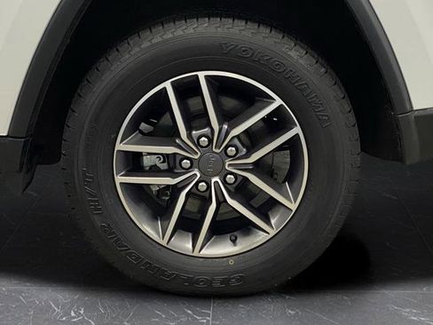 Used 2021 Jeep Grand Cherokee Limited w/ Luxury Group II image 43